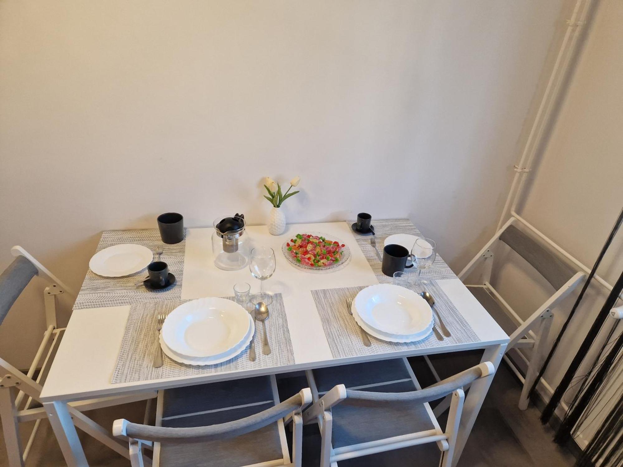White House Apartman Budapest Room photo